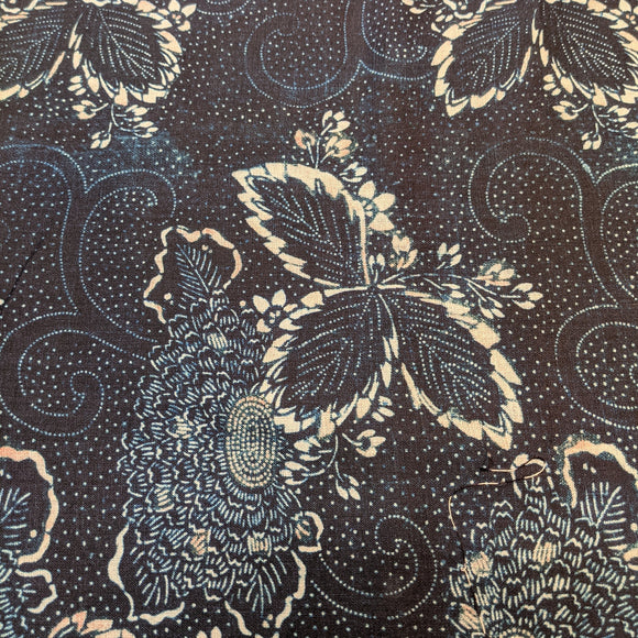 菊唐草　Arabesque chrysanthemum-Reproduced vintage fabric